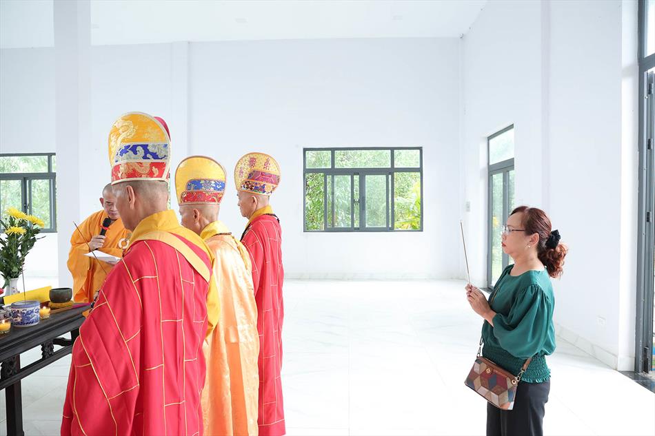 1 KHOÁ LỄ TỤNG KINH DI ĐÀ 1 KHOÁ LỄ TỤNG KINH DI ĐÀ