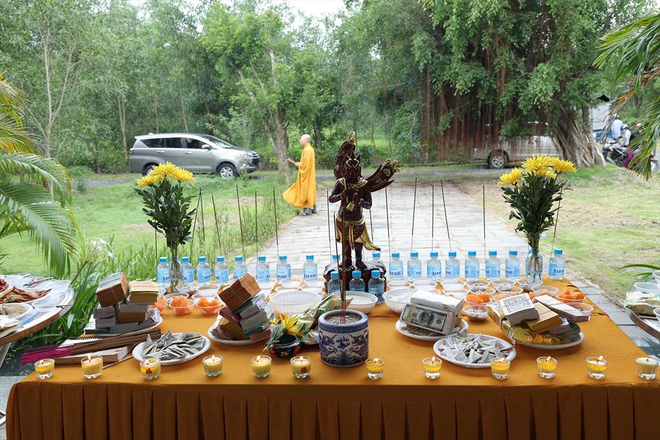 1 KHOÁ LỄ TỤNG KINH DI ĐÀ 1 KHOÁ LỄ TỤNG KINH DI ĐÀ