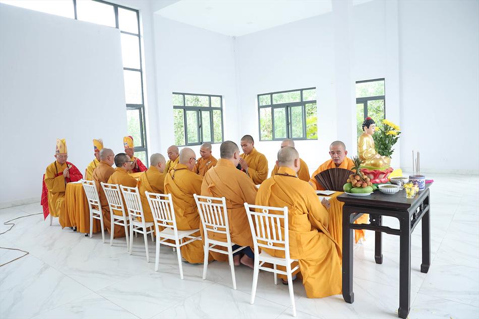 1 KHOÁ LỄ TỤNG KINH DI ĐÀ 1 KHOÁ LỄ TỤNG KINH DI ĐÀ