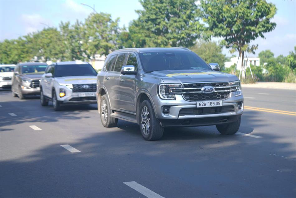 4 XUẤT PHÁT TỪ CHÙA TRUNG 4 XUẤT PHÁT TỪ CHÙA TRUNG