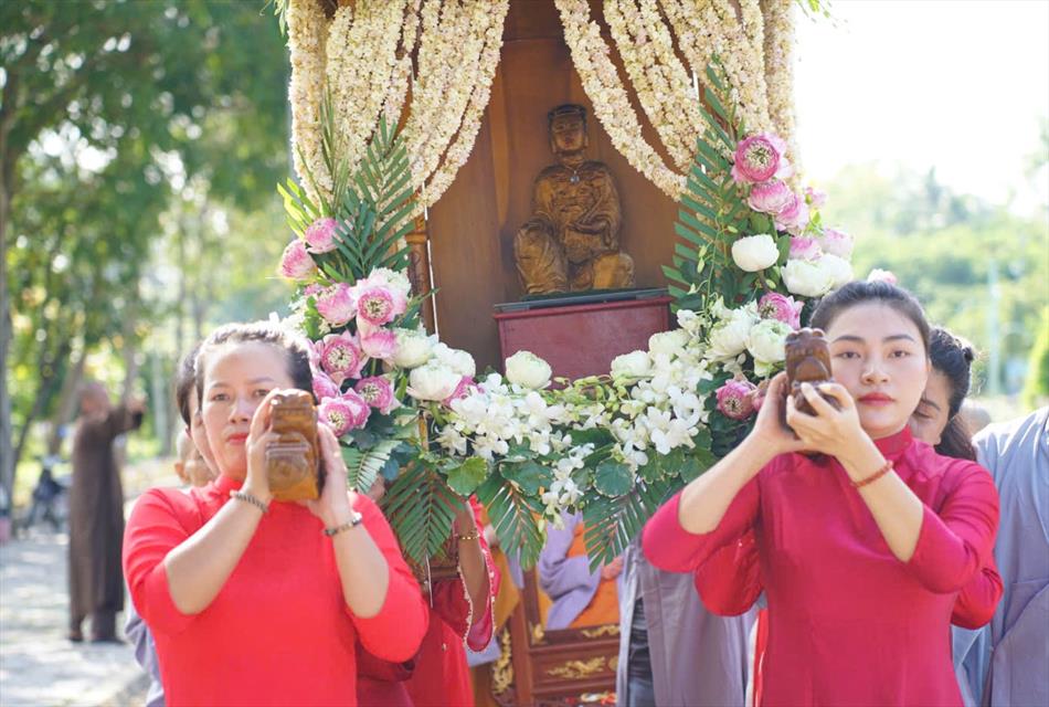 1 LỄ CUNG RƯỚC TẠI CHÙA PHƯỚC LÂM - TỔ ĐÌNH VĨNH XUÂN 1 LỄ CUNG RƯỚC TẠI CHÙA PHƯỚC LÂM - TỔ ĐÌNH VĨNH XUÂN