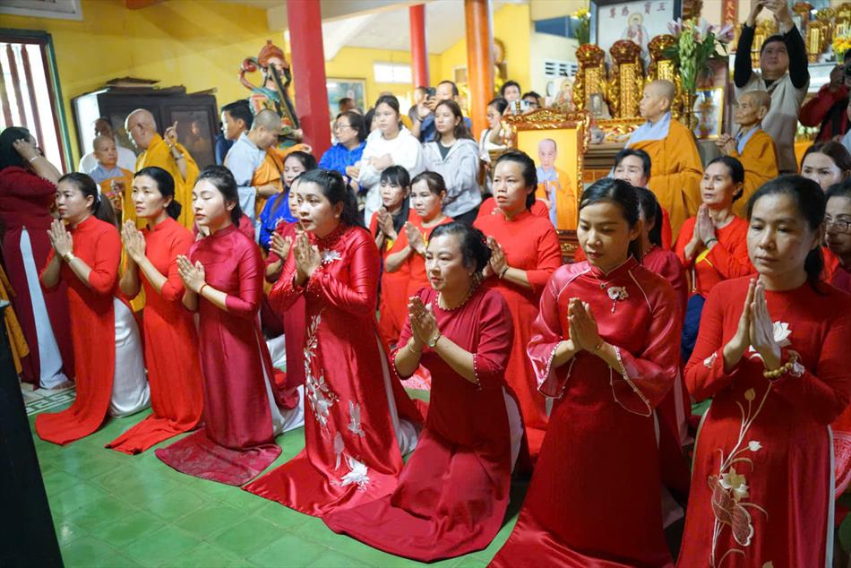 1 LỄ CUNG RƯỚC TẠI CHÙA PHƯỚC LÂM - TỔ ĐÌNH VĨNH XUÂN 1 LỄ CUNG RƯỚC TẠI CHÙA PHƯỚC LÂM - TỔ ĐÌNH VĨNH XUÂN