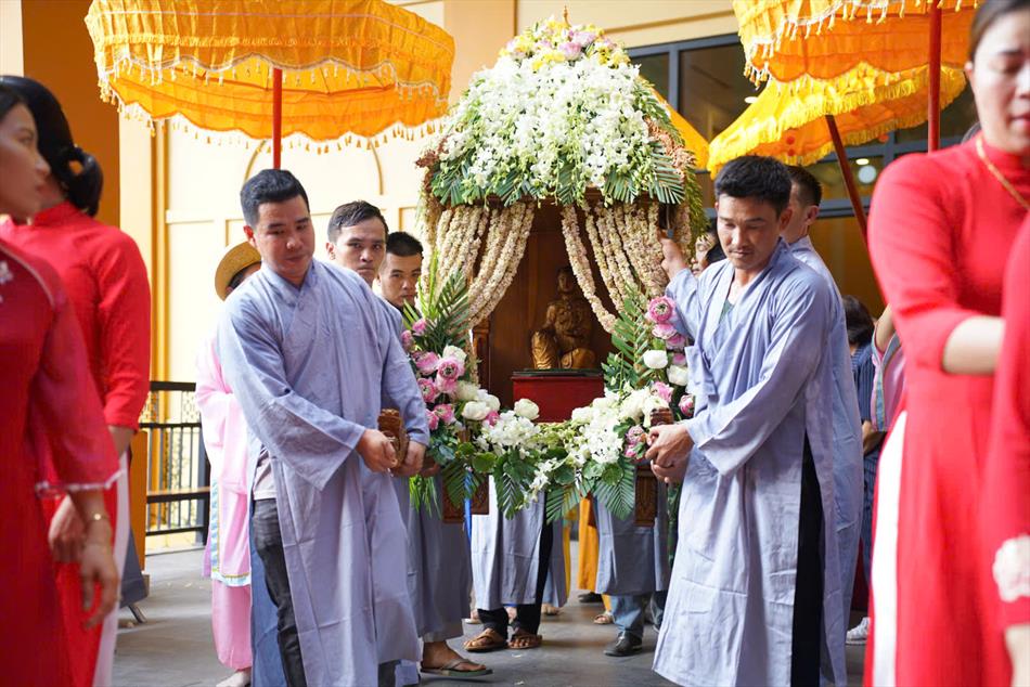 5 CUNG RƯỚC ĐOẠN TỪ CÁP TREO VỀ ĐIỆN BÀ 5 CUNG RƯỚC ĐOẠN TỪ CÁP TREO VỀ ĐIỆN BÀ