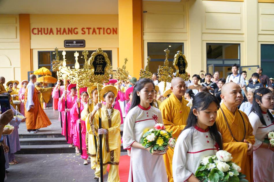 5 CUNG RƯỚC ĐOẠN TỪ CÁP TREO VỀ ĐIỆN BÀ 5 CUNG RƯỚC ĐOẠN TỪ CÁP TREO VỀ ĐIỆN BÀ