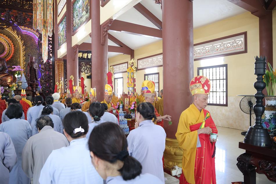 2 ĐÀN TRÀNG TRANG NGHIÊM THANH TỊNH 2 ĐÀN TRÀNG TRANG NGHIÊM THANH TỊNH