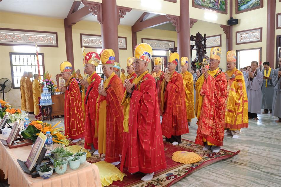 2 ĐÀN TRÀNG TRANG NGHIÊM THANH TỊNH 2 ĐÀN TRÀNG TRANG NGHIÊM THANH TỊNH