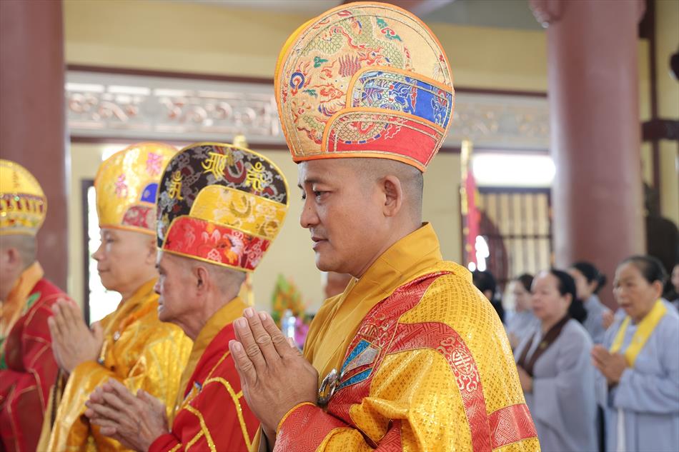 2 ĐÀN TRÀNG TRANG NGHIÊM THANH TỊNH 2 ĐÀN TRÀNG TRANG NGHIÊM THANH TỊNH