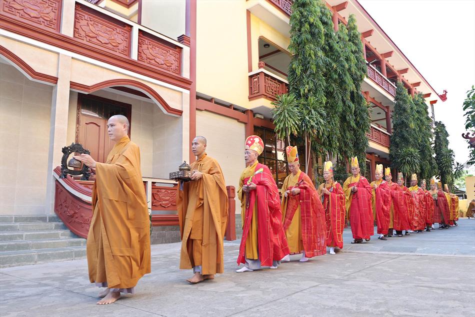 1 KHAI ĐÀN VÀO LỄ 1 KHAI ĐÀN VÀO LỄ