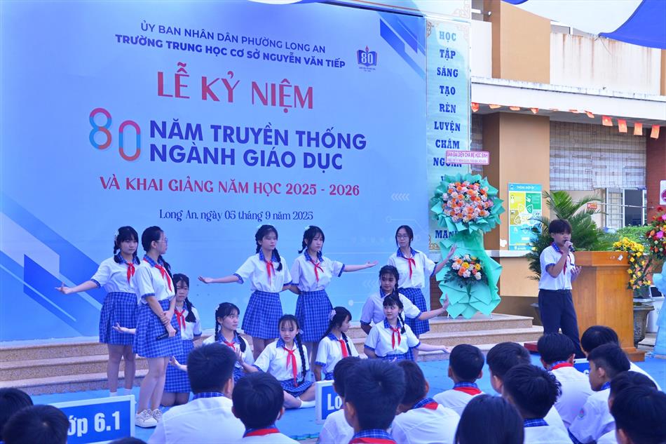 LỄ KỶ NIỆM 80 NĂM NGÀNH GIÁO DỤC – ĐỔI TÊN TRƯỜNG VÀ KHAI GIẢNG NĂM HỌC 2025-2026 LỄ KỶ NIỆM 80 NĂM NGÀNH GIÁO DỤC – ĐỔI TÊN TRƯỜNG VÀ KHAI GIẢNG NĂM HỌC 2025-2026