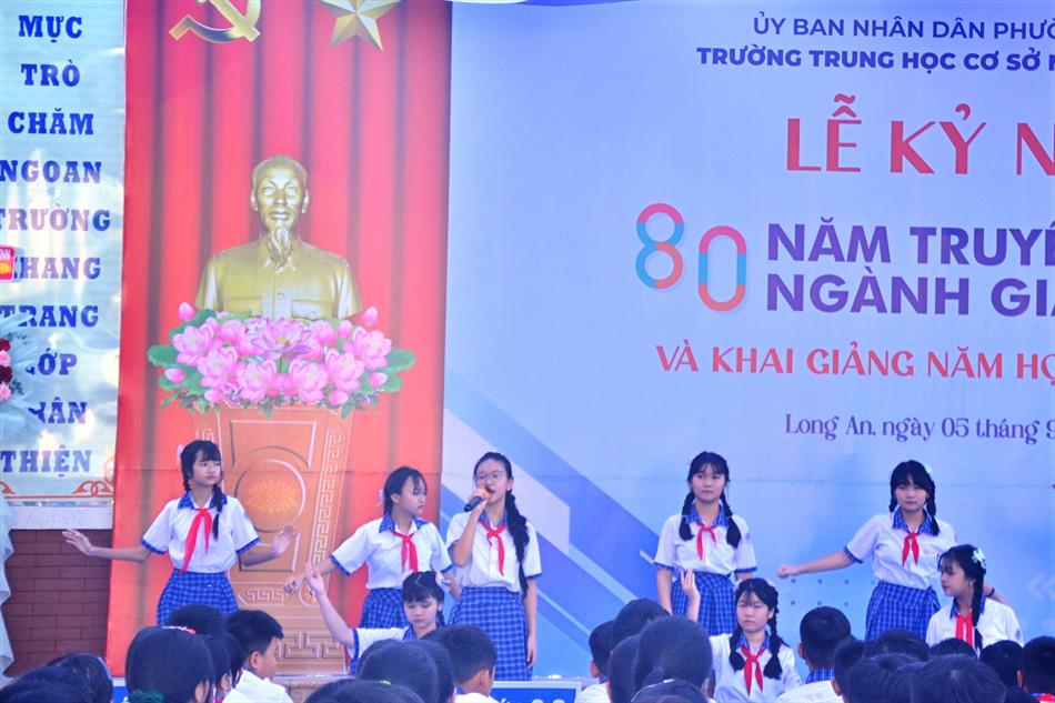 LỄ KỶ NIỆM 80 NĂM NGÀNH GIÁO DỤC – ĐỔI TÊN TRƯỜNG VÀ KHAI GIẢNG NĂM HỌC 2025-2026 LỄ KỶ NIỆM 80 NĂM NGÀNH GIÁO DỤC – ĐỔI TÊN TRƯỜNG VÀ KHAI GIẢNG NĂM HỌC 2025-2026