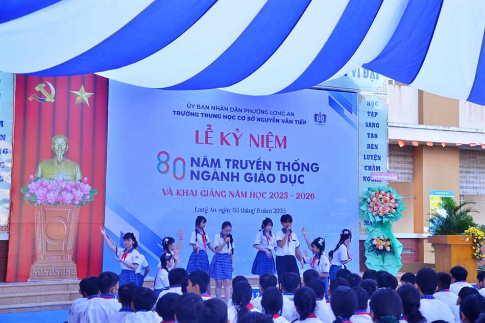 LỄ KỶ NIỆM 80 NĂM NGÀNH GIÁO DỤC – ĐỔI TÊN TRƯỜNG VÀ KHAI GIẢNG NĂM HỌC 2025-2026 LỄ KỶ NIỆM 80 NĂM NGÀNH GIÁO DỤC – ĐỔI TÊN TRƯỜNG VÀ KHAI GIẢNG NĂM HỌC 2025-2026
