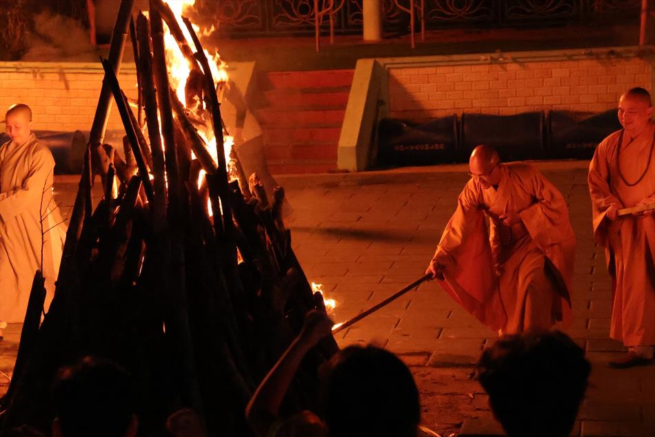 ĐÊM LỬA TRẠI ĐÊM LỬA TRẠI