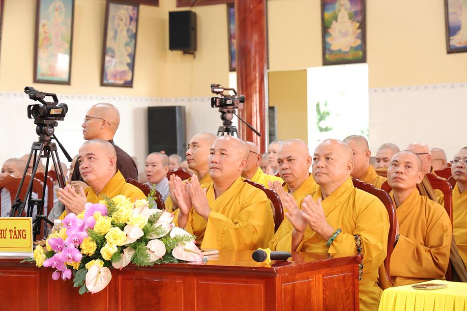Lễ tổng khai giảng khoá an cư kiết hạ của Phật giáo Long An năm 2025 Lễ tổng khai giảng khoá an cư kiết hạ của Phật giáo Long An năm 2025