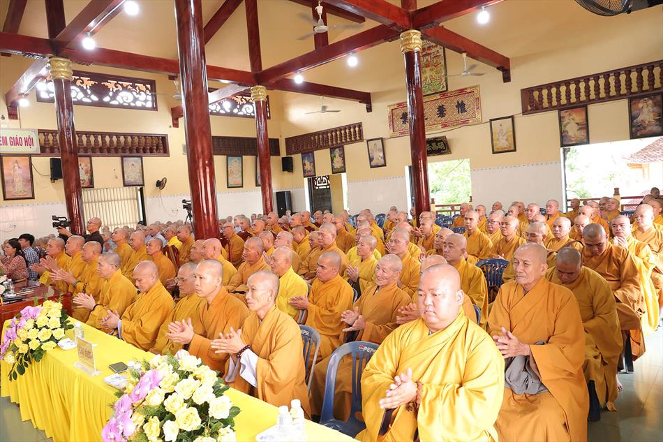 Lễ tổng khai giảng khoá an cư kiết hạ của Phật giáo Long An năm 2025 Lễ tổng khai giảng khoá an cư kiết hạ của Phật giáo Long An năm 2025