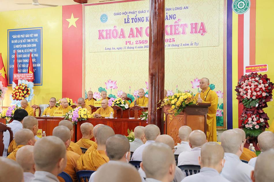 Lễ tổng khai giảng khoá an cư kiết hạ của Phật giáo Long An năm 2025 Lễ tổng khai giảng khoá an cư kiết hạ của Phật giáo Long An năm 2025