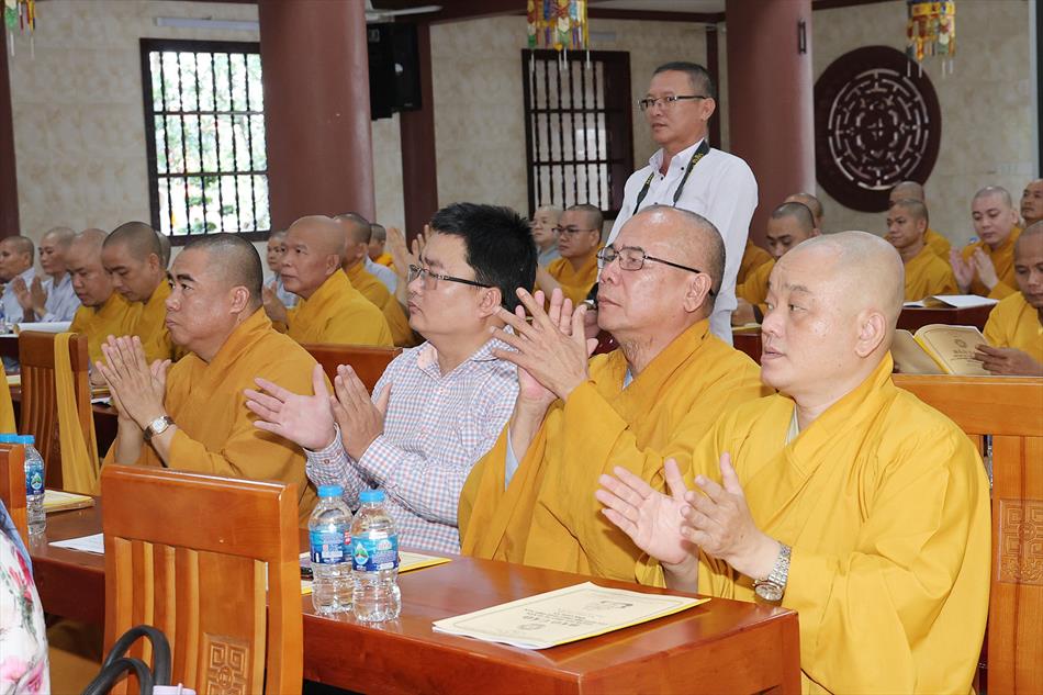 1 ĐẠI BIỂU THAM DỰ 1 ĐẠI BIỂU THAM DỰ