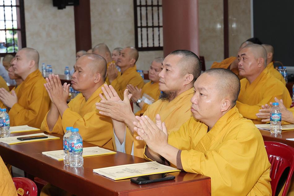 1 ĐẠI BIỂU THAM DỰ 1 ĐẠI BIỂU THAM DỰ