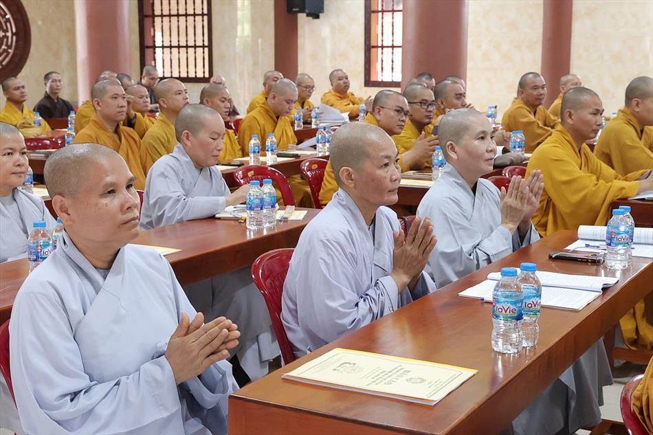 1 ĐẠI BIỂU THAM DỰ 1 ĐẠI BIỂU THAM DỰ