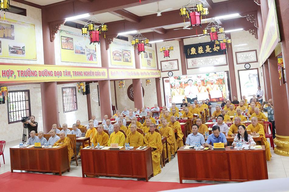 1 ĐẠI BIỂU THAM DỰ 1 ĐẠI BIỂU THAM DỰ