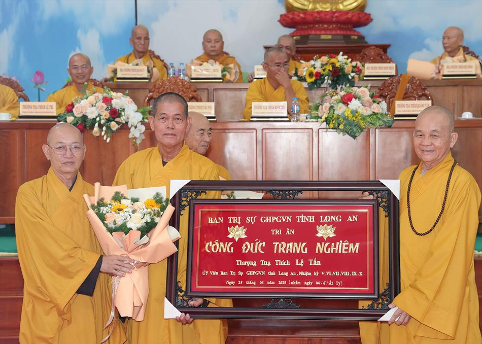 5 TẶNG KHÁNH VÀNG 5 TẶNG KHÁNH VÀNG