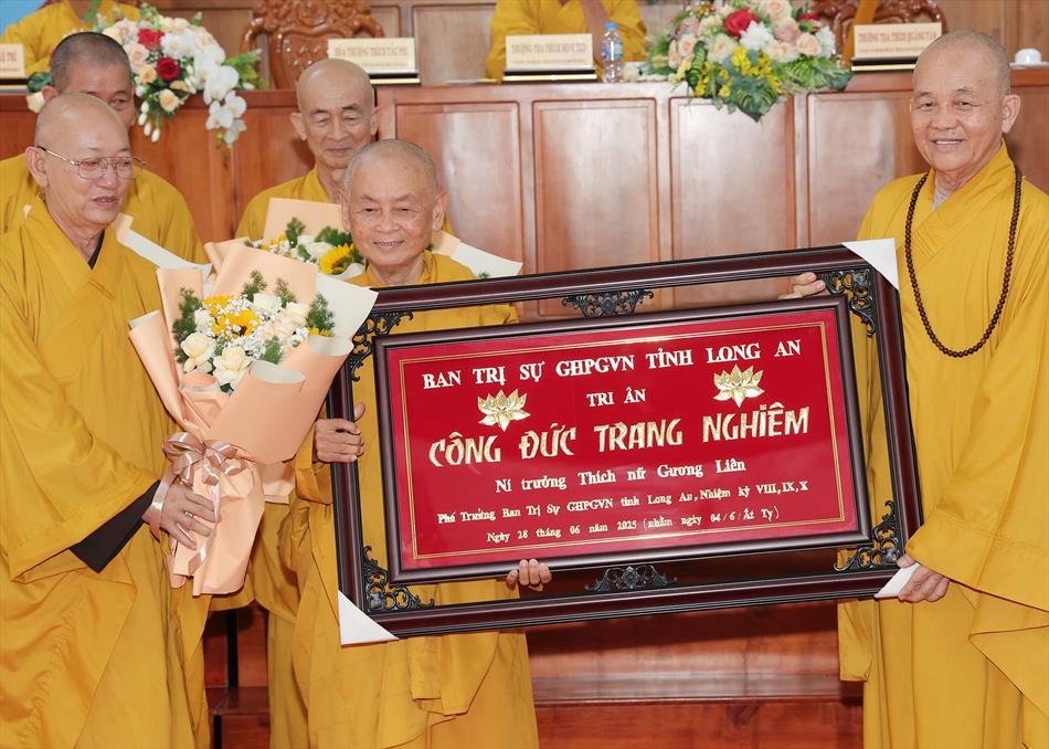 5 TẶNG KHÁNH VÀNG 5 TẶNG KHÁNH VÀNG