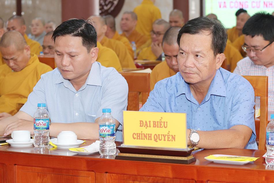 1 ĐẠI BIỂU THAM DỰ 1 ĐẠI BIỂU THAM DỰ