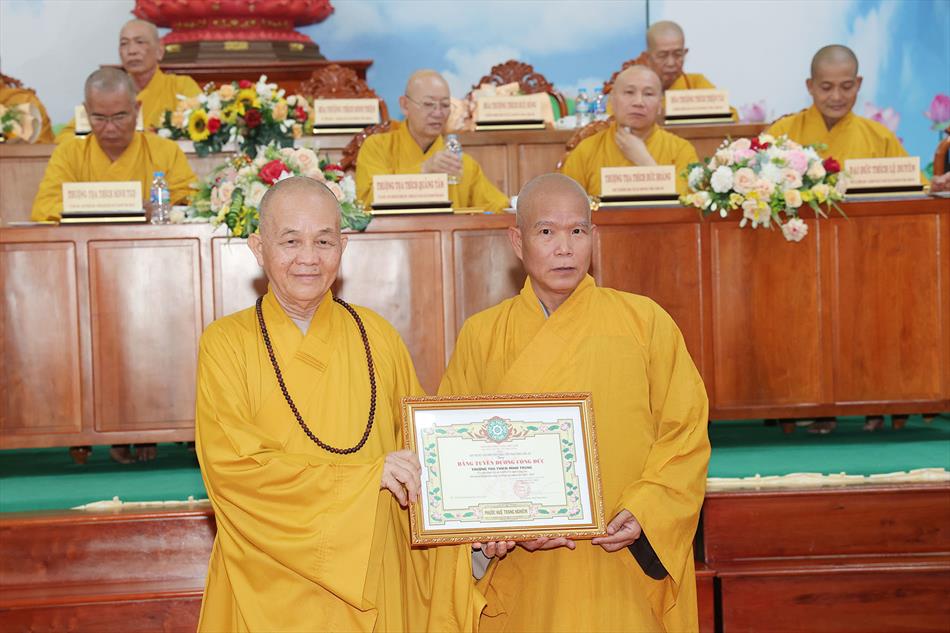 7 TẶNG BẰNG TUYÊN DƯƠNG CÔNG ĐỨC 7 TẶNG BẰNG TUYÊN DƯƠNG CÔNG ĐỨC
