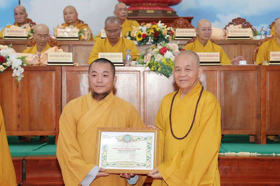 7 TẶNG BẰNG TUYÊN DƯƠNG CÔNG ĐỨC 7 TẶNG BẰNG TUYÊN DƯƠNG CÔNG ĐỨC