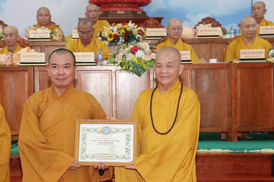 7 TẶNG BẰNG TUYÊN DƯƠNG CÔNG ĐỨC 7 TẶNG BẰNG TUYÊN DƯƠNG CÔNG ĐỨC