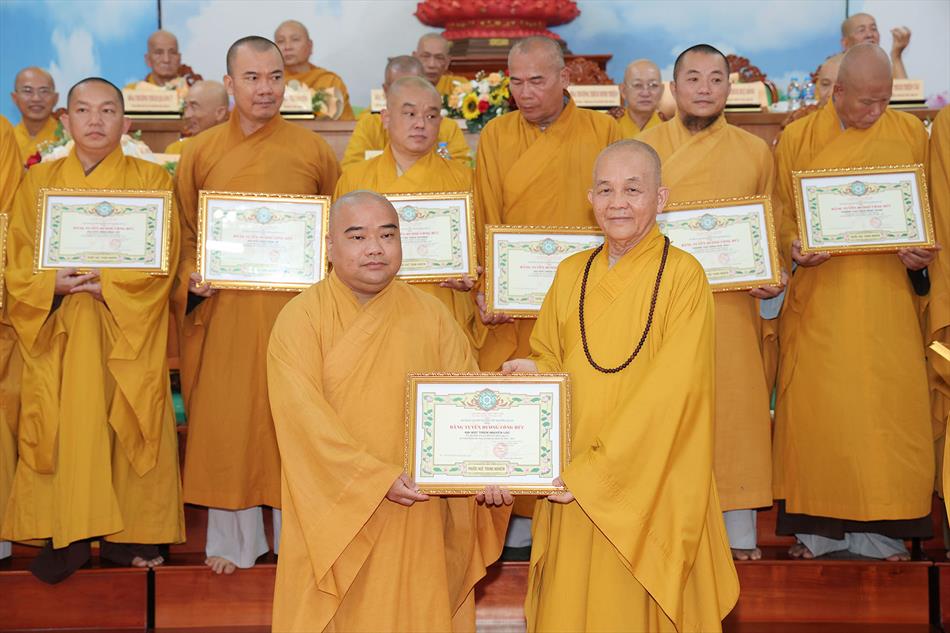 7 TẶNG BẰNG TUYÊN DƯƠNG CÔNG ĐỨC 7 TẶNG BẰNG TUYÊN DƯƠNG CÔNG ĐỨC