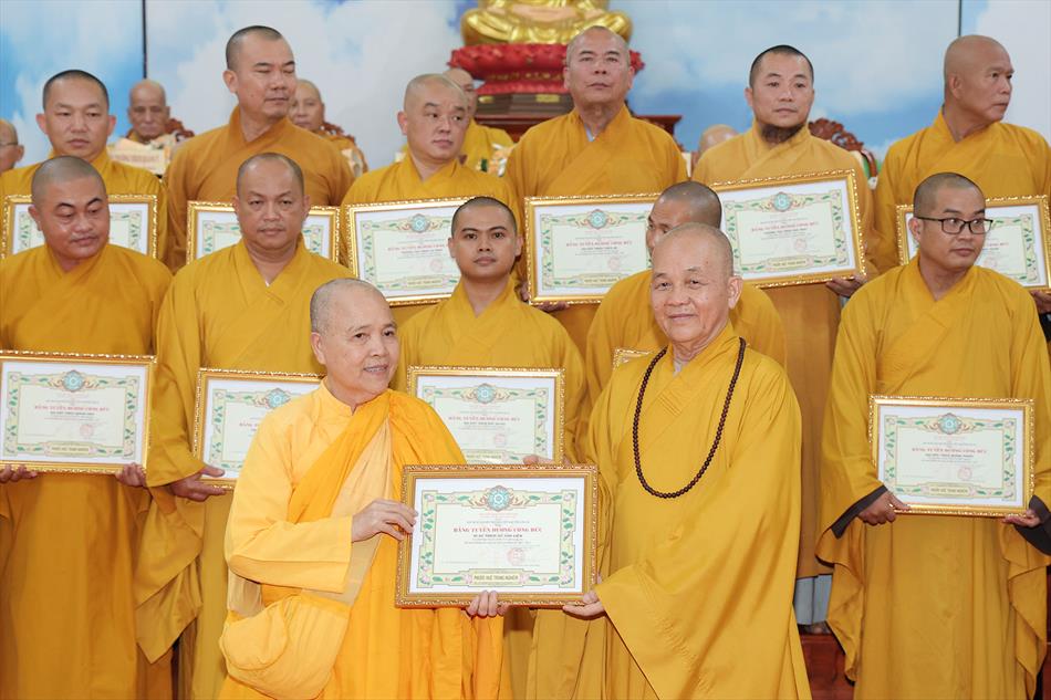 7 TẶNG BẰNG TUYÊN DƯƠNG CÔNG ĐỨC 7 TẶNG BẰNG TUYÊN DƯƠNG CÔNG ĐỨC