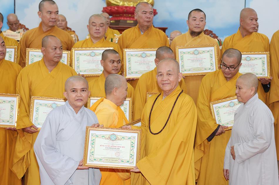 7 TẶNG BẰNG TUYÊN DƯƠNG CÔNG ĐỨC 7 TẶNG BẰNG TUYÊN DƯƠNG CÔNG ĐỨC
