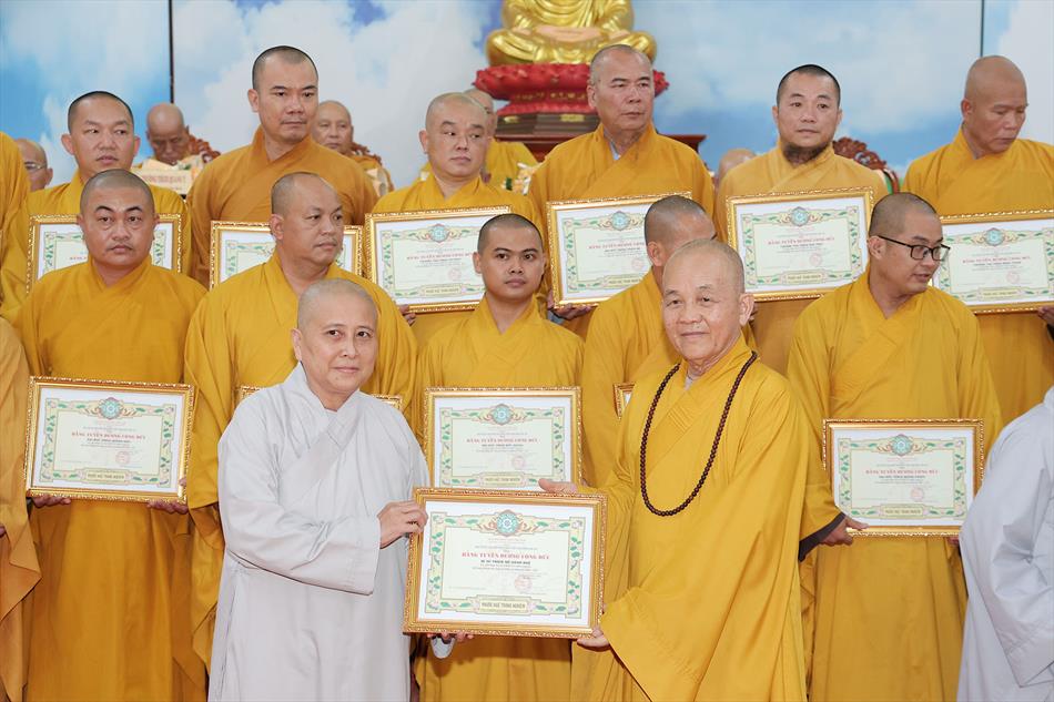 7 TẶNG BẰNG TUYÊN DƯƠNG CÔNG ĐỨC 7 TẶNG BẰNG TUYÊN DƯƠNG CÔNG ĐỨC