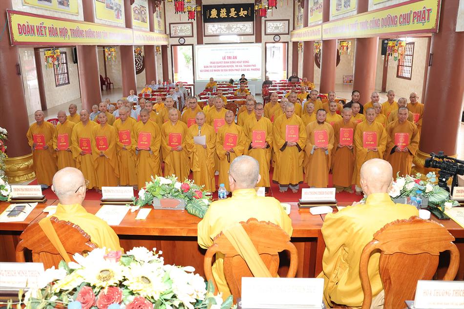 4 QUANG CẢNH 4 QUANG CẢNH