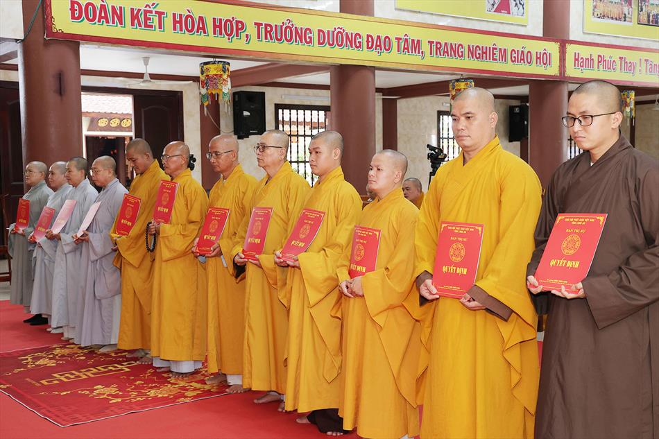 4 QUANG CẢNH 4 QUANG CẢNH