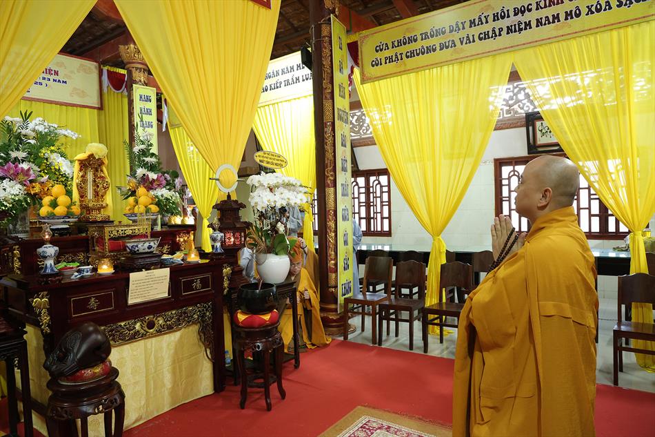 3 THẦY LỆ NGÔN VIẾNG TANG 3 THẦY LỆ NGÔN VIẾNG TANG