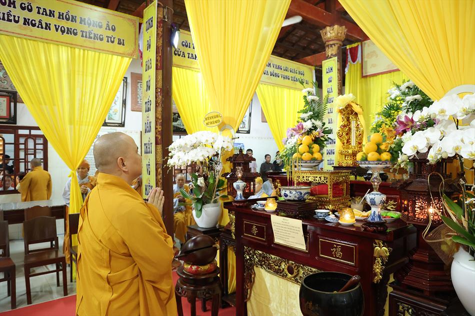 3 THẦY LỆ NGÔN VIẾNG TANG 3 THẦY LỆ NGÔN VIẾNG TANG