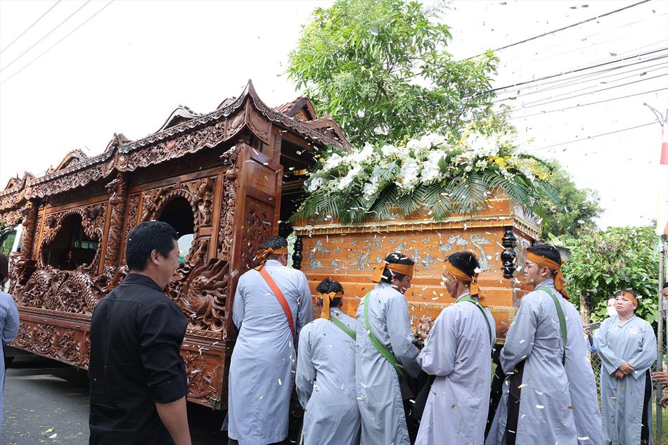2 DI QUAN VÀ TRÀ TỲ 2 DI QUAN VÀ TRÀ TỲ
