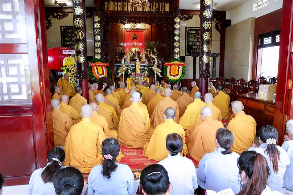 1 NGHI THỨC TỤNG KINH 1 NGHI THỨC TỤNG KINH