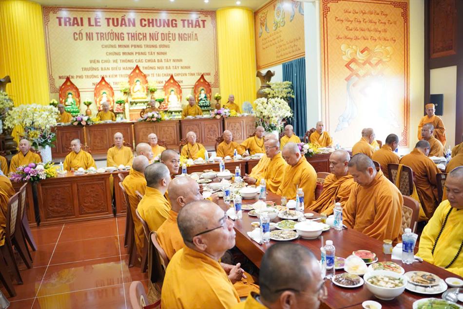 LỄ TƯỞNG NIỆM TUẦN CHUNG THẤT NI TRƯỞNG THÍCH NỮ DIỆU NGHĨA – NÚI BÀ TÂY NINH LỄ TƯỞNG NIỆM TUẦN CHUNG THẤT NI TRƯỞNG THÍCH NỮ DIỆU NGHĨA – NÚI BÀ TÂY NINH