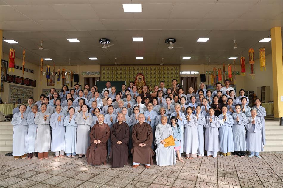 MỘT NGÀY TU TẬP THIỀN CHÁNH NIỆM TẠI CHÙA ÂN THỌ MỘT NGÀY TU TẬP THIỀN CHÁNH NIỆM TẠI CHÙA ÂN THỌ