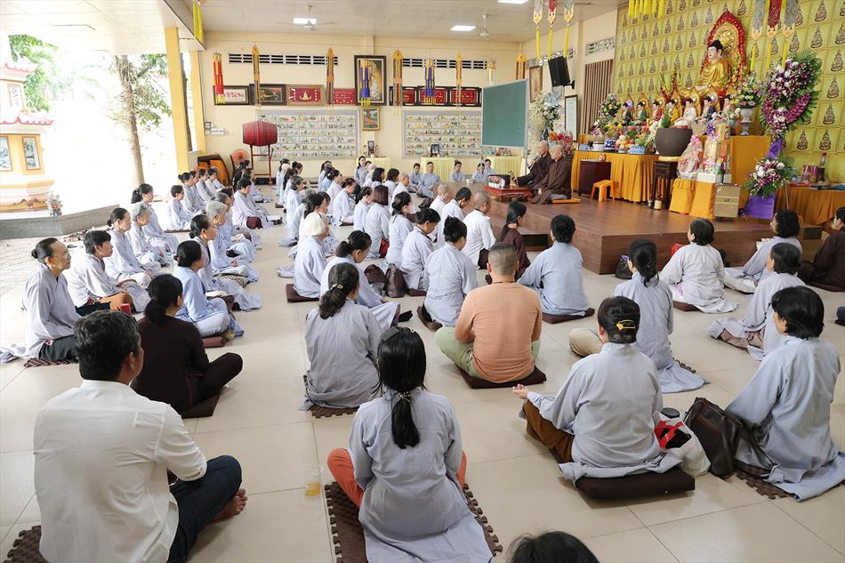 MỘT NGÀY TU TẬP THIỀN CHÁNH NIỆM TẠI CHÙA ÂN THỌ MỘT NGÀY TU TẬP THIỀN CHÁNH NIỆM TẠI CHÙA ÂN THỌ