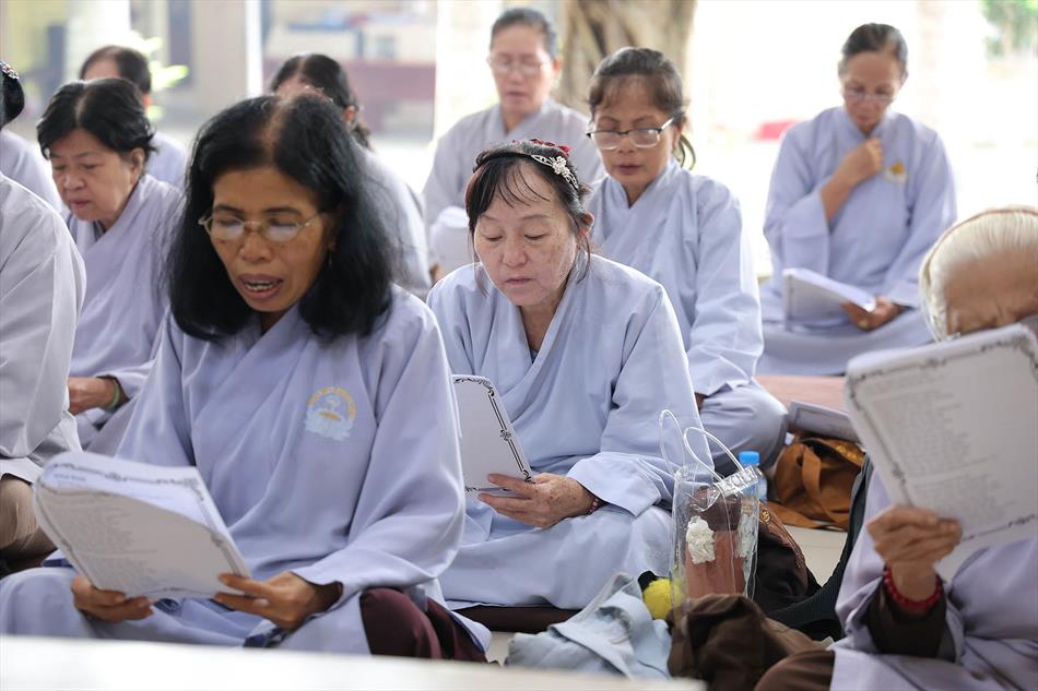 MỘT NGÀY TU TẬP THIỀN CHÁNH NIỆM TẠI CHÙA ÂN THỌ MỘT NGÀY TU TẬP THIỀN CHÁNH NIỆM TẠI CHÙA ÂN THỌ
