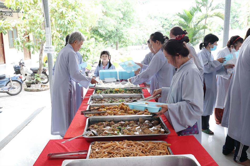 MỘT NGÀY TU TẬP THIỀN CHÁNH NIỆM TẠI CHÙA ÂN THỌ MỘT NGÀY TU TẬP THIỀN CHÁNH NIỆM TẠI CHÙA ÂN THỌ