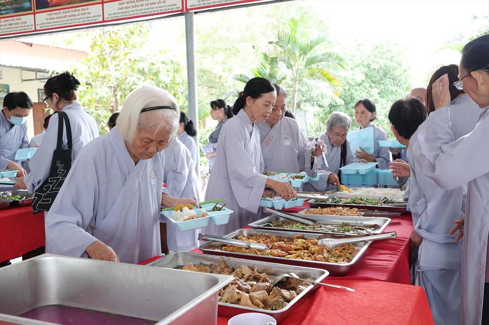 MỘT NGÀY TU TẬP THIỀN CHÁNH NIỆM TẠI CHÙA ÂN THỌ MỘT NGÀY TU TẬP THIỀN CHÁNH NIỆM TẠI CHÙA ÂN THỌ