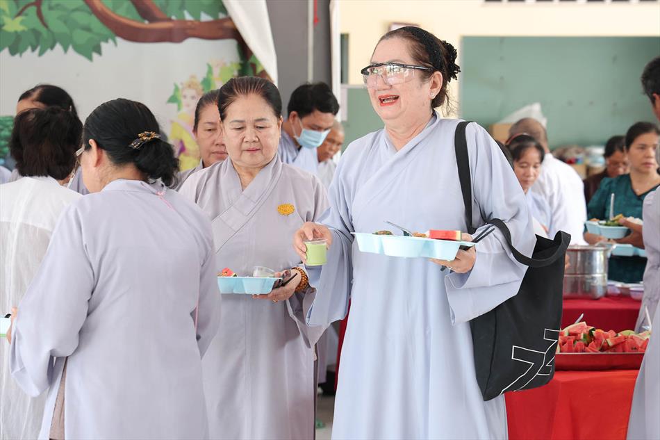MỘT NGÀY TU TẬP THIỀN CHÁNH NIỆM TẠI CHÙA ÂN THỌ MỘT NGÀY TU TẬP THIỀN CHÁNH NIỆM TẠI CHÙA ÂN THỌ