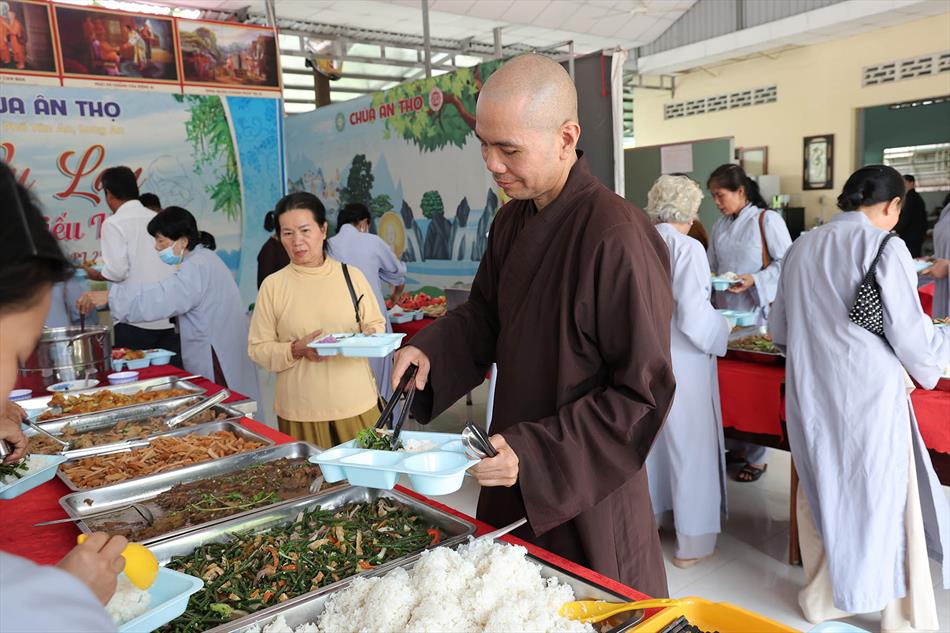 MỘT NGÀY TU TẬP THIỀN CHÁNH NIỆM TẠI CHÙA ÂN THỌ MỘT NGÀY TU TẬP THIỀN CHÁNH NIỆM TẠI CHÙA ÂN THỌ