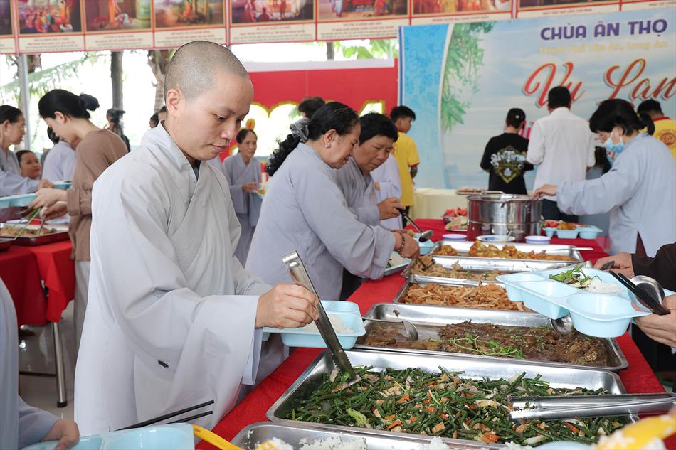 MỘT NGÀY TU TẬP THIỀN CHÁNH NIỆM TẠI CHÙA ÂN THỌ MỘT NGÀY TU TẬP THIỀN CHÁNH NIỆM TẠI CHÙA ÂN THỌ