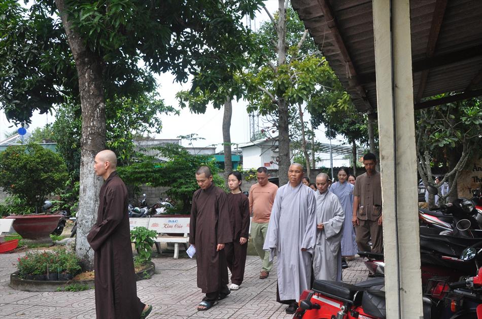 MỘT NGÀY TU TẬP THIỀN CHÁNH NIỆM TẠI CHÙA ÂN THỌ MỘT NGÀY TU TẬP THIỀN CHÁNH NIỆM TẠI CHÙA ÂN THỌ