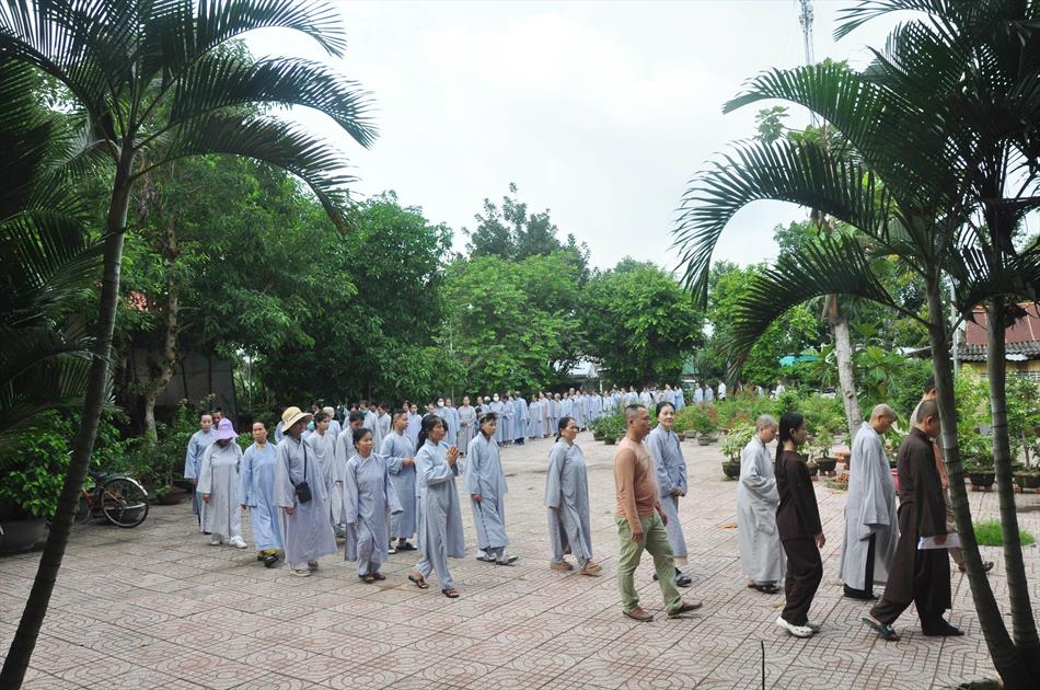 MỘT NGÀY TU TẬP THIỀN CHÁNH NIỆM TẠI CHÙA ÂN THỌ MỘT NGÀY TU TẬP THIỀN CHÁNH NIỆM TẠI CHÙA ÂN THỌ